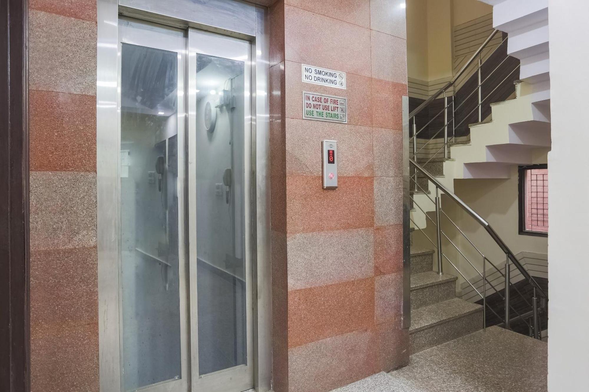 Hotel O Green High New Delhi Extérieur photo