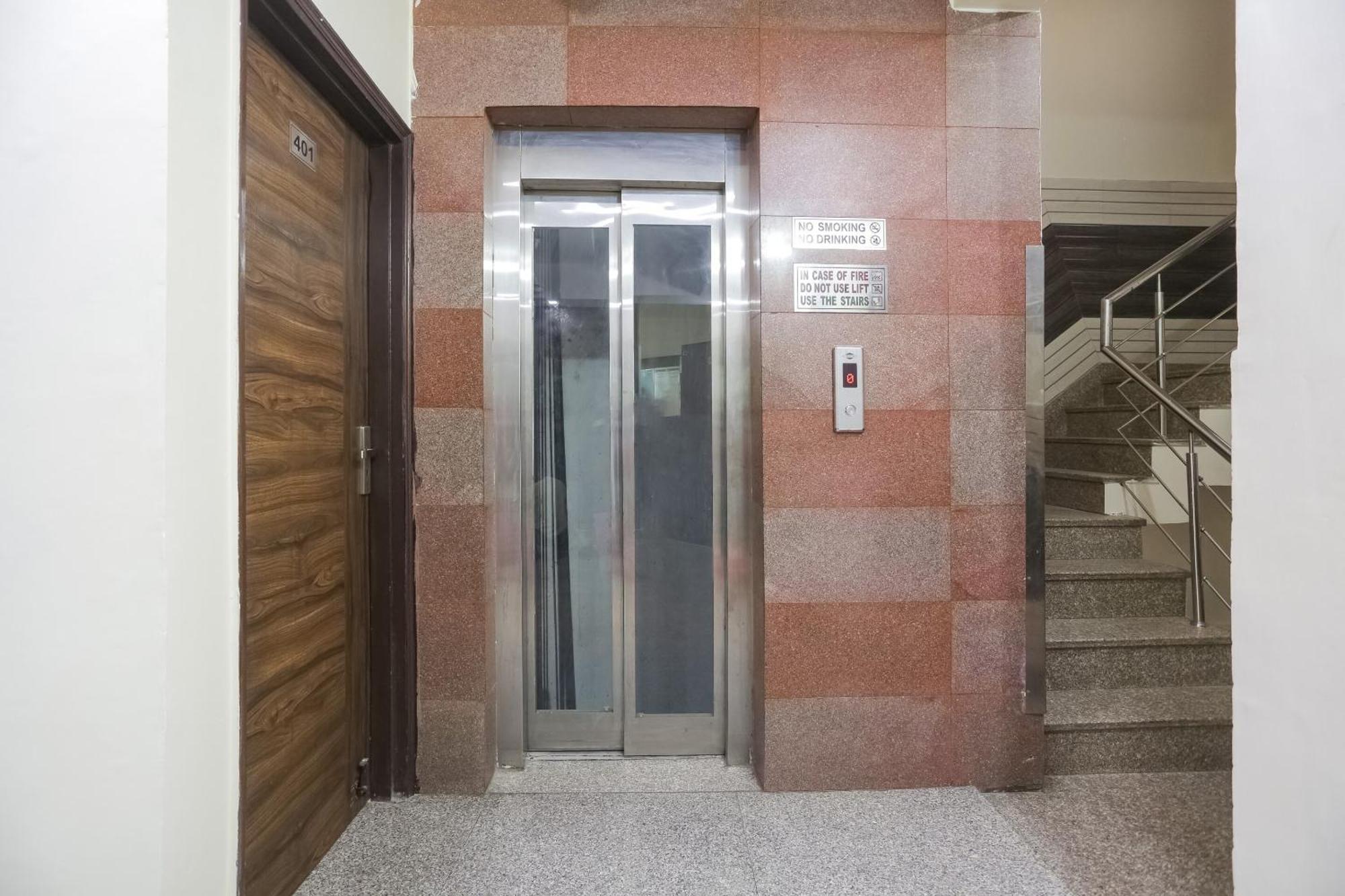 Hotel O Green High New Delhi Extérieur photo